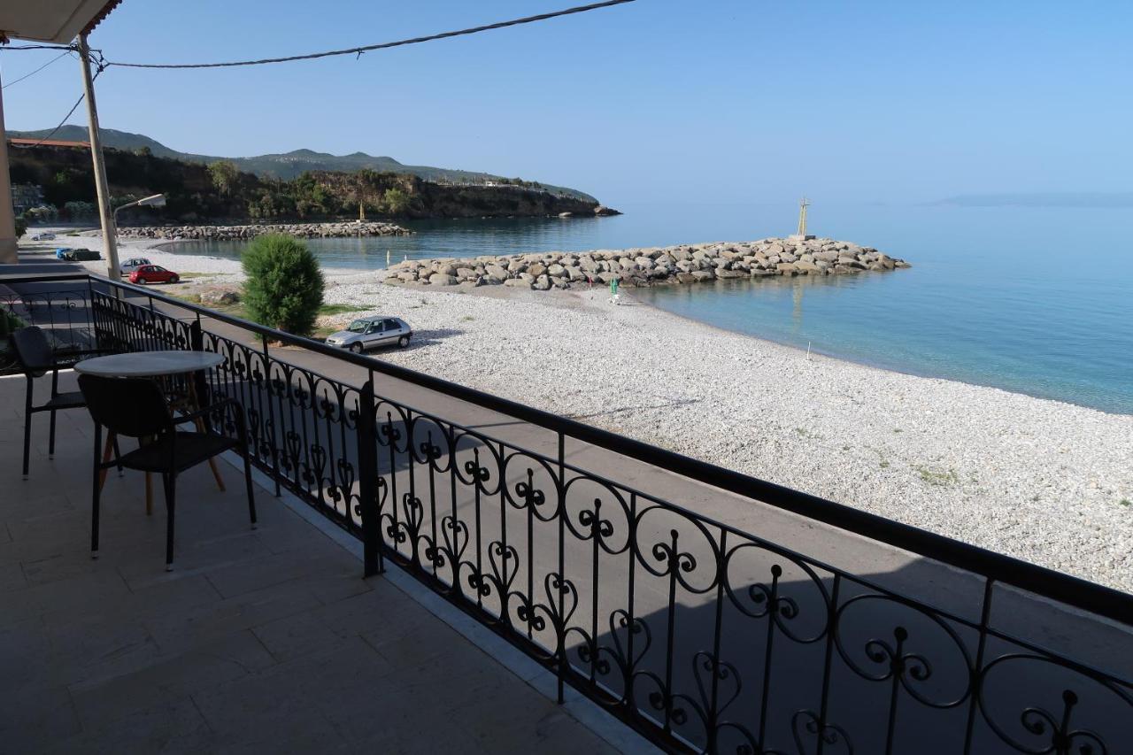 Akrogiali Beach Apartments Eksteriør bilde