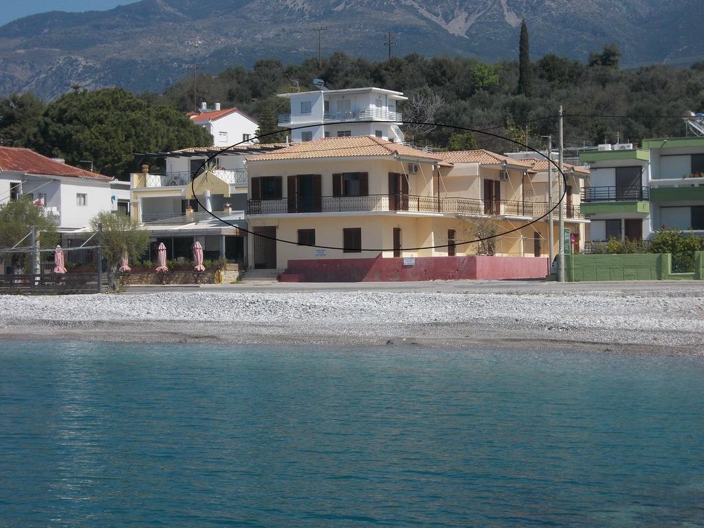 Akrogiali Beach Apartments Eksteriør bilde